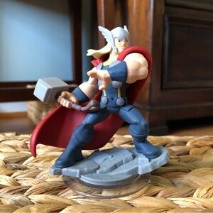 Disney Infinity 2.0: Marvel Figure: Thor